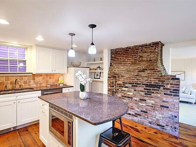 Photo - 20 Sheldon St