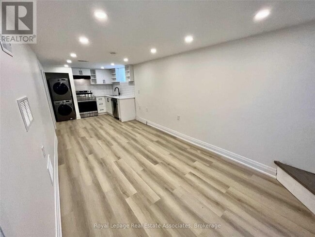 Photo - 289 Fairfield Ave