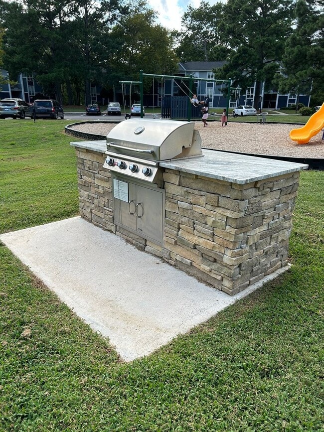 Chapel Lake Apartments