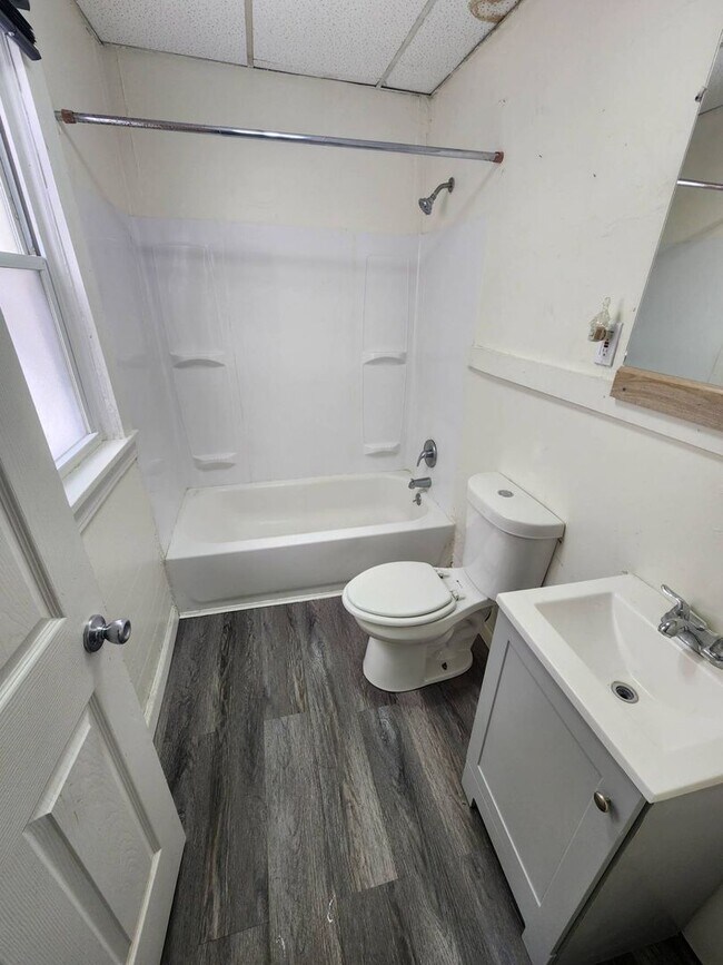 Photo - 14012 Scioto Ave Unidad 1