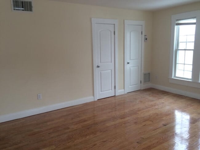 Photo - 406 Pawtucket St Unit 7