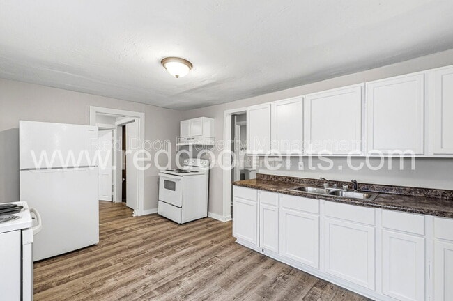 Photo - 4320 E 30th St