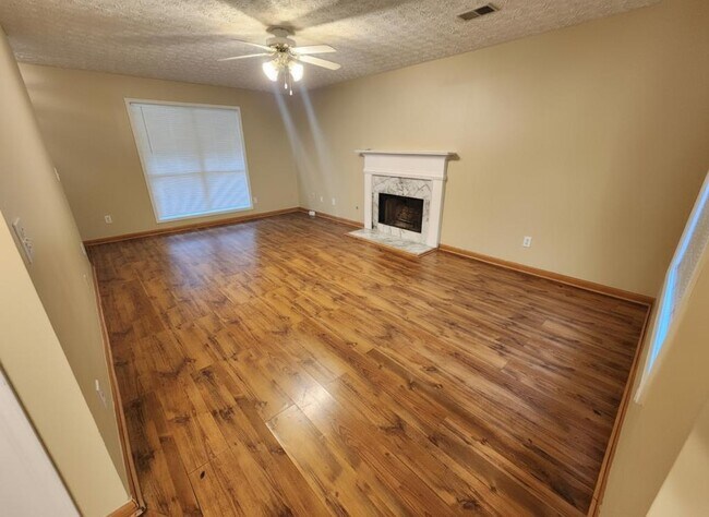 Photo - 3020 Oak Meadow Dr