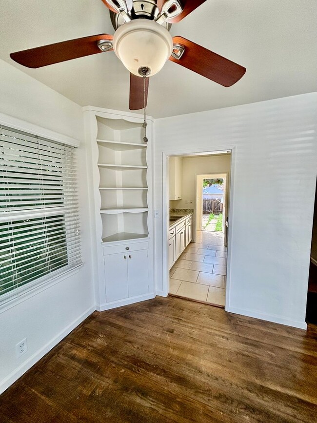 Photo - 11- Palm-Tuler Rentals Unit 102