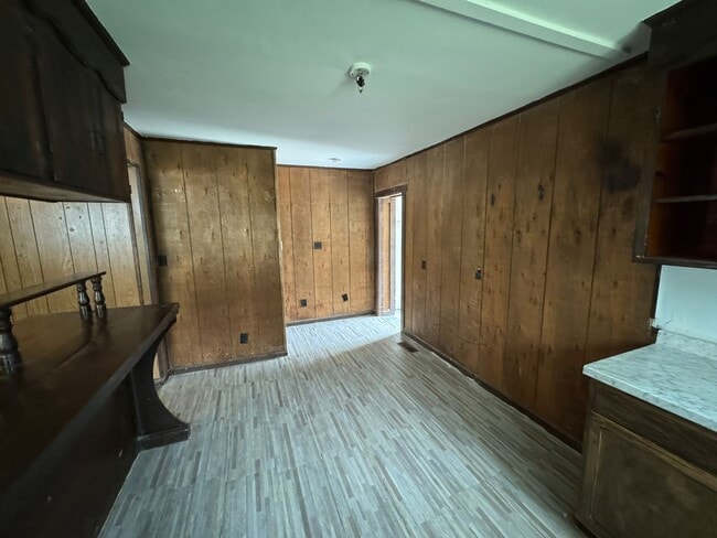 Photo - 3583 Napier Ave
