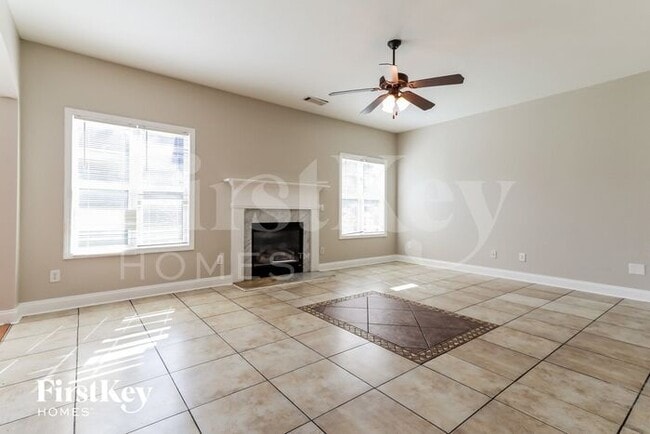 Photo - 455 Cooper Cir