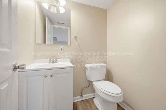 Photo - 211 Madrid Dr