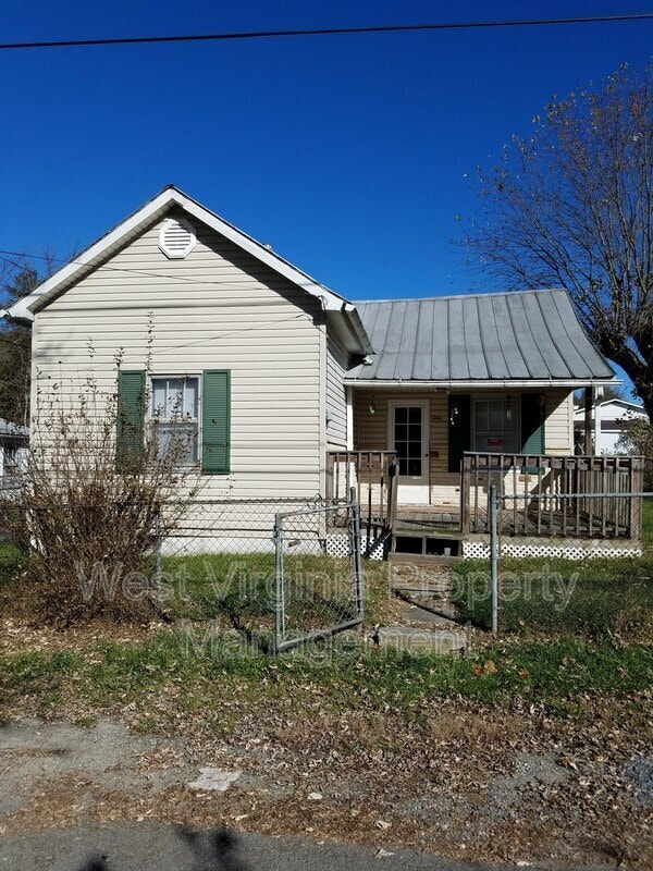 Building Photo - 200 Loflin St