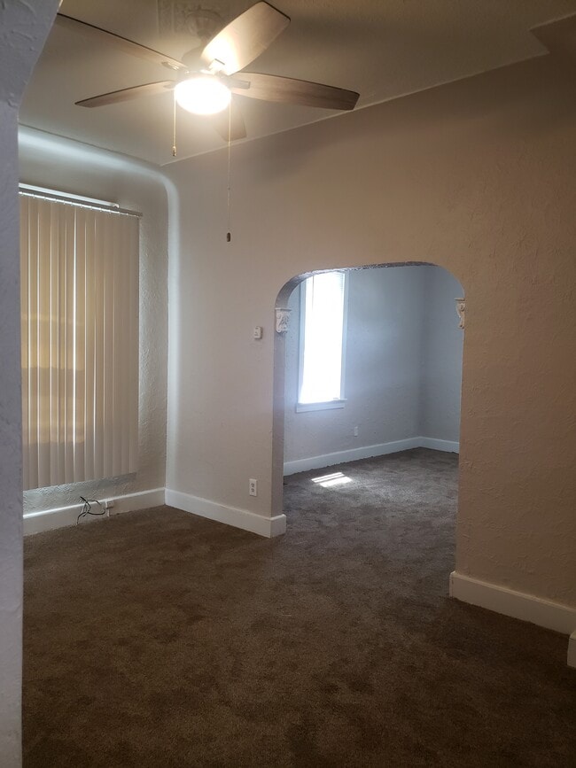 Photo - 11384 Nagel St