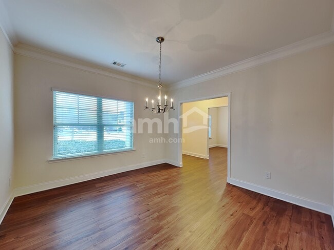 Photo - 2515 Beal St