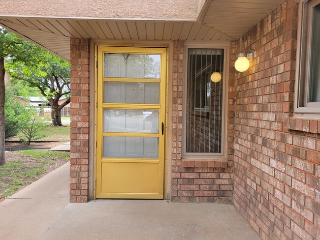 Photo - COLONIAL PARK CONDO