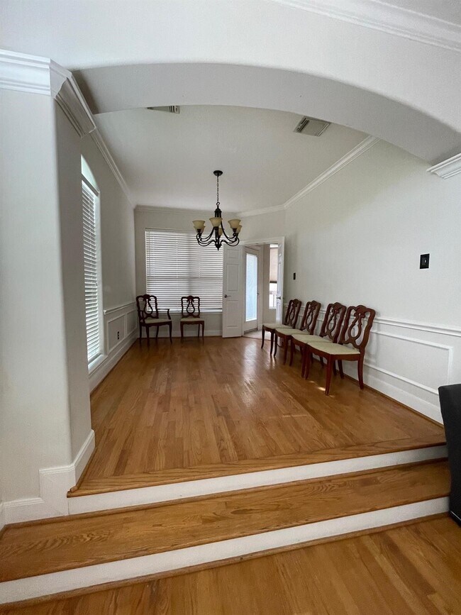 Photo - 256 Westcott St