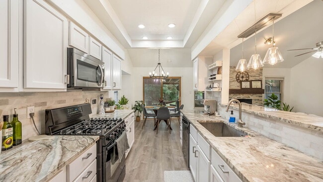 Photo - 8010 Misty Park St