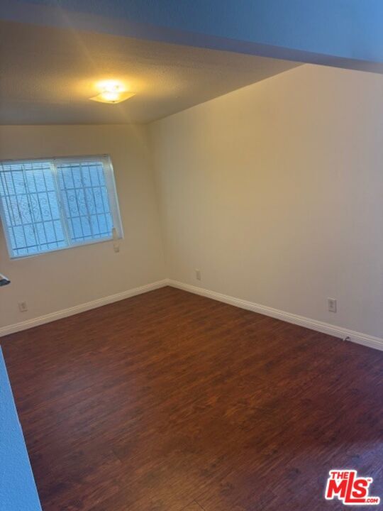 1136 W 109th Pl