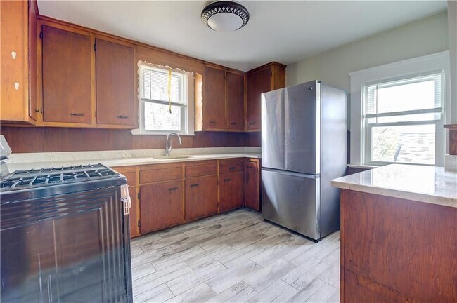 Photo - 131 Washington Ave