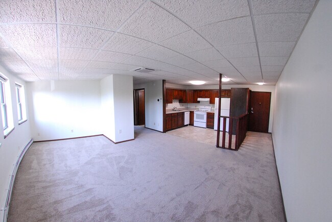 Photo - Lincoln Apartments LLC