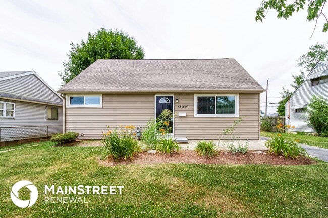 Photo - 1689 Geraldine Ave