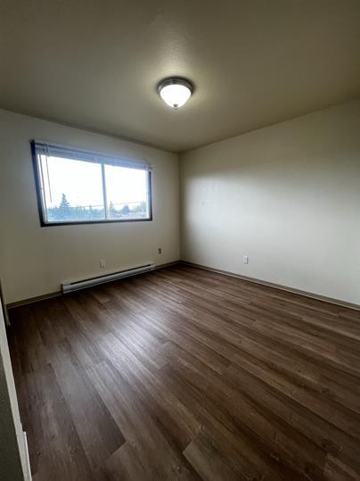 Photo - 8604-8687 Ave