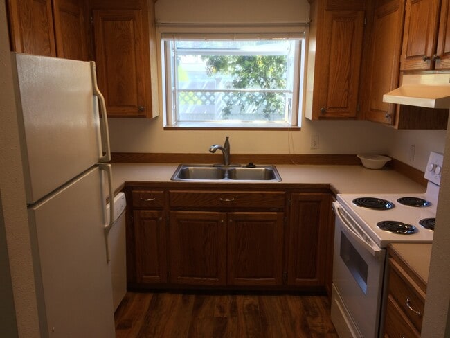 Photo - fros04 Unit 28687