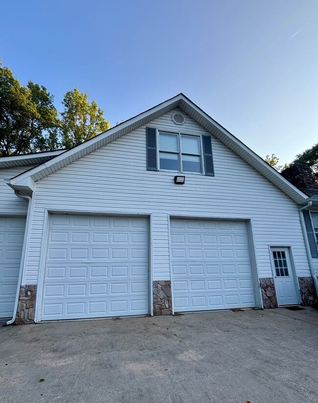 Photo - 180 Eastin Rd House