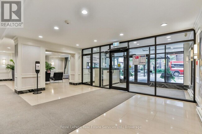 Photo - 30 Gloucester St Unité 1807