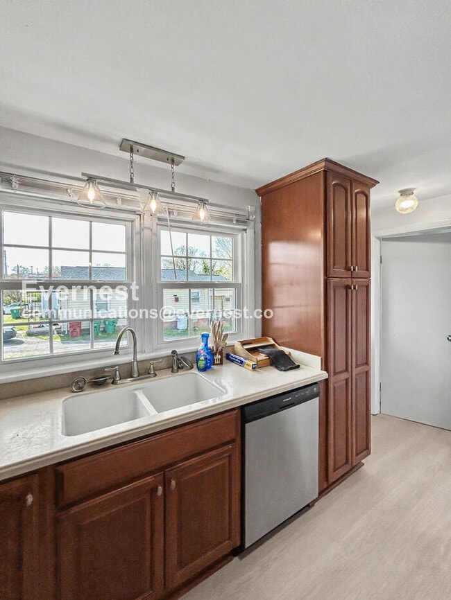 Photo - 616 S Jefferson St