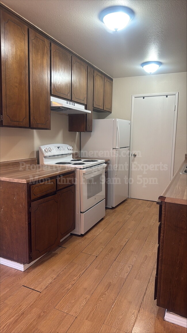 Building Photo - 2652 Burlington Pl Unit 2652 Rental