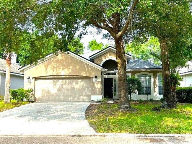 Building Photo - North Hampton! Amenities Galore! 4 Bed, 3 ...