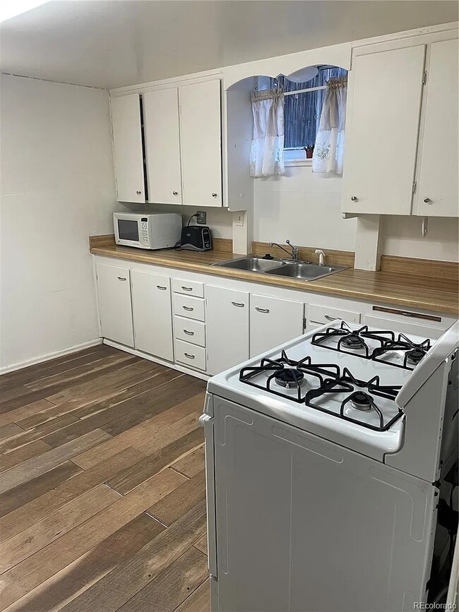 Photo - 1210 Vance St Unit Vance