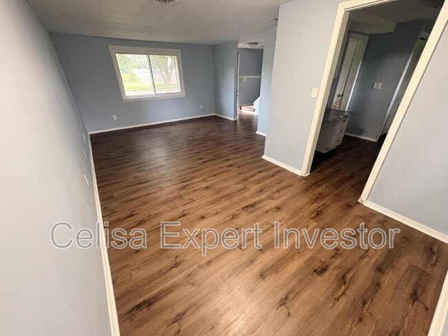 Photo - 4705 Hartford Dr