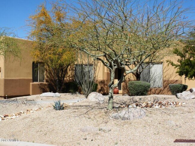 Building Photo - 11290 E Whitethorn Dr