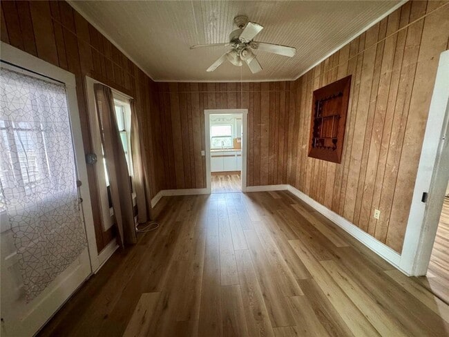 Photo - 15 S Hillsborough Ave