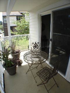 Building Photo - 10528 Midvale Ave N Unit 101 Rental