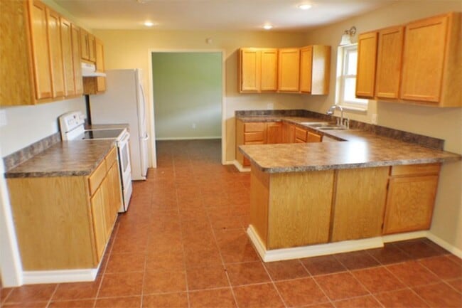 Photo - 2 NW 69th St