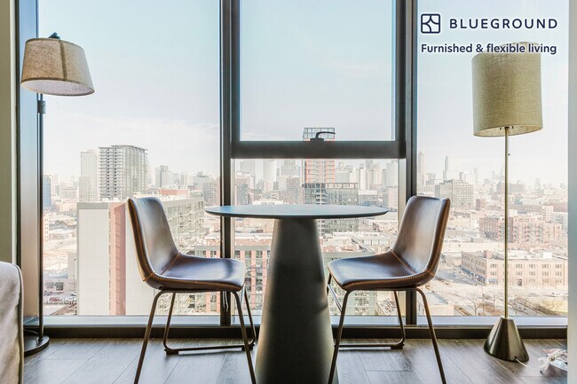 Photo - 1400 W Randolph St Unit FL16-ID1170