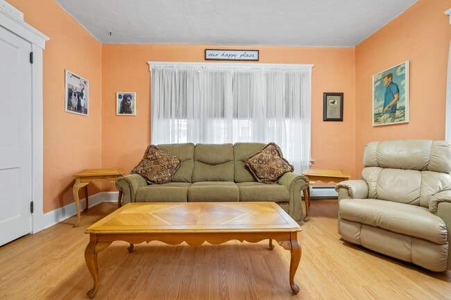 Photo - 1857 State St Unidad 1