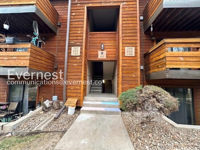 Building Photo - 427 Wright St Unit 108