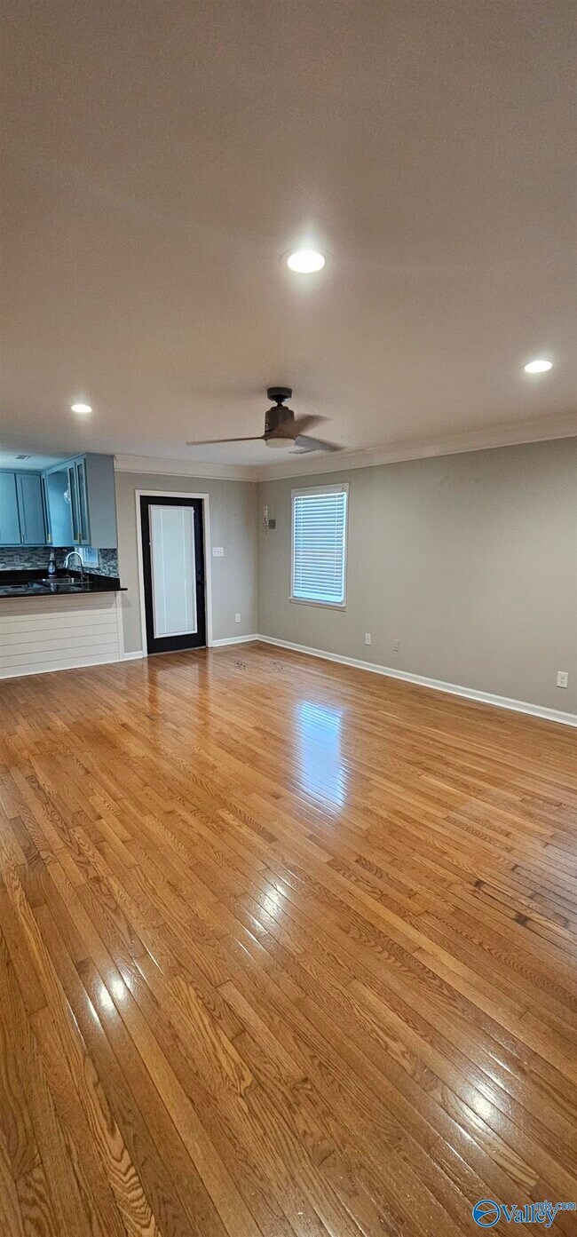 Photo - 512 Market St NE Unidad 11