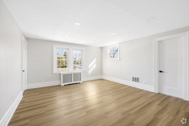 Building Photo - 60 Stuyvesant Plz Unit 2 Rental