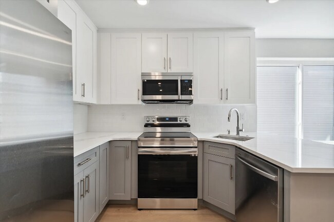 Photo - 2215 N 7th St Unidad 122