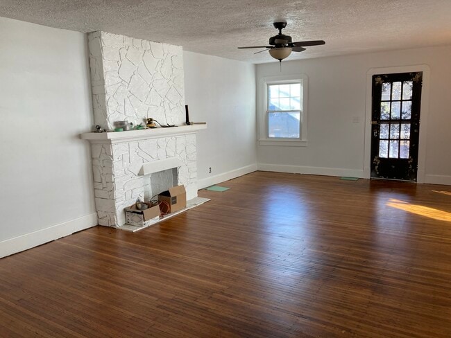 Photo - 4039 N College Ave