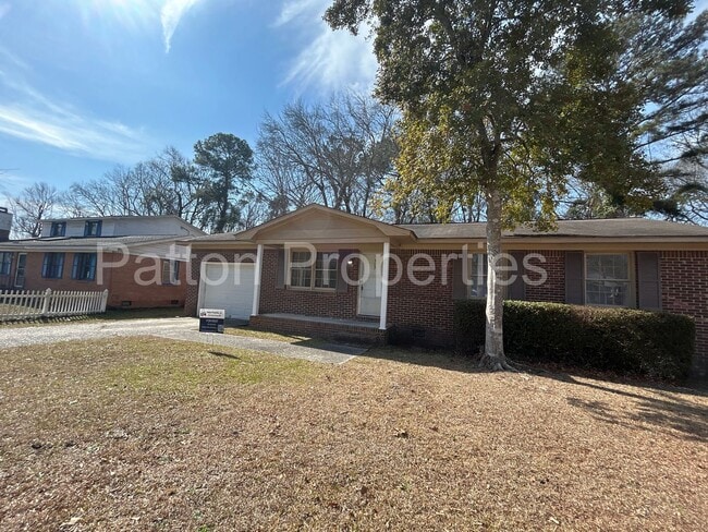 Photo - Oak Grove Community