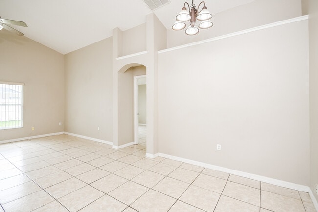 Photo - 2404 Black Powder Ln