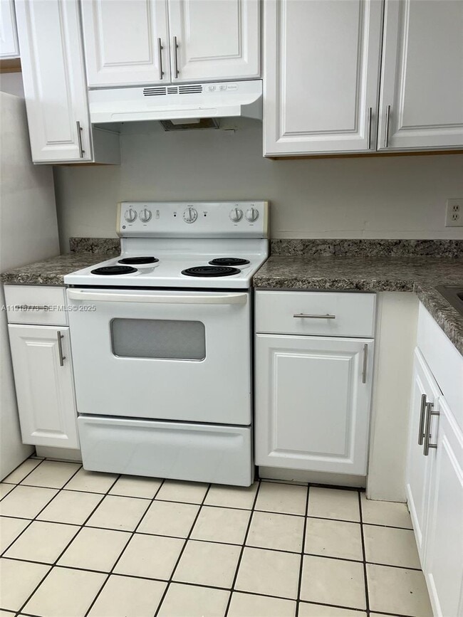 Photo - 5200 NW 31st Ave Unit 40