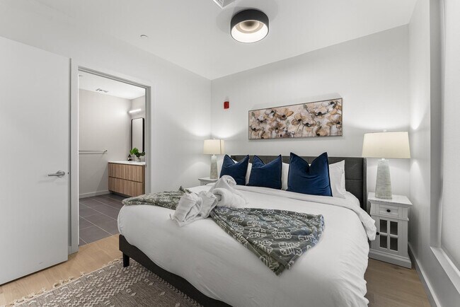 Photo - 35 W 2nd St Unit ID1240284P