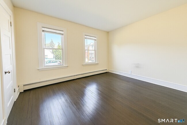 24 Miller St Unit 1