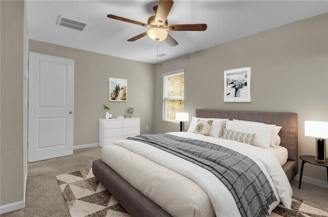 Photo - 749 Scotland Dr