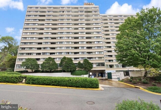 5911 Edsall Rd Unidad PH03