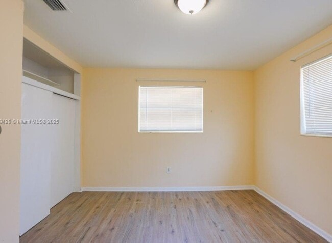 Photo - 135 NW 208th St