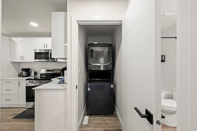 Photo - 10749-10773 73 Ave NW Unit ID1317343P